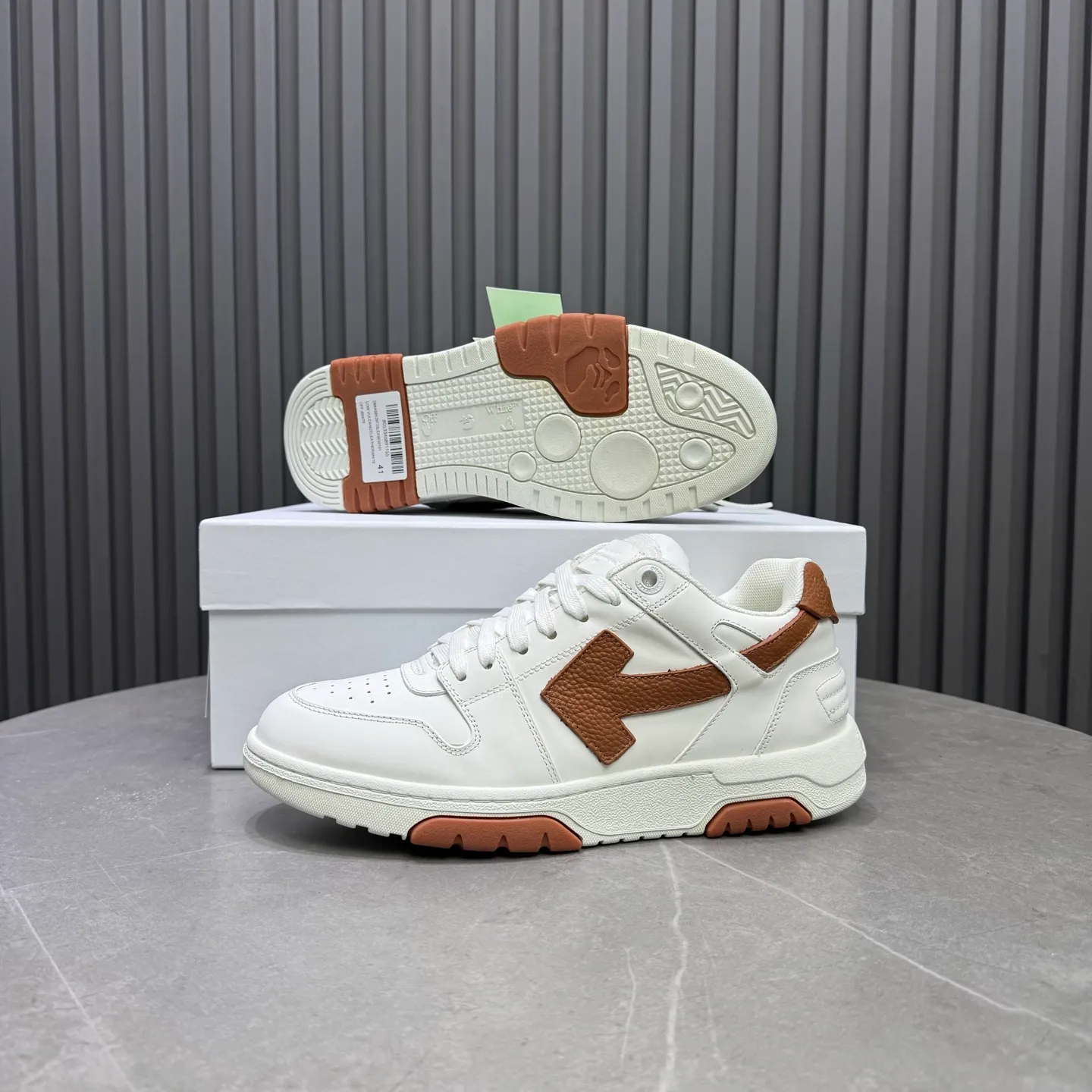 P620 OFF WHITE⚡️Couple model⚡️35-40 women’s model 39-46 men’s model